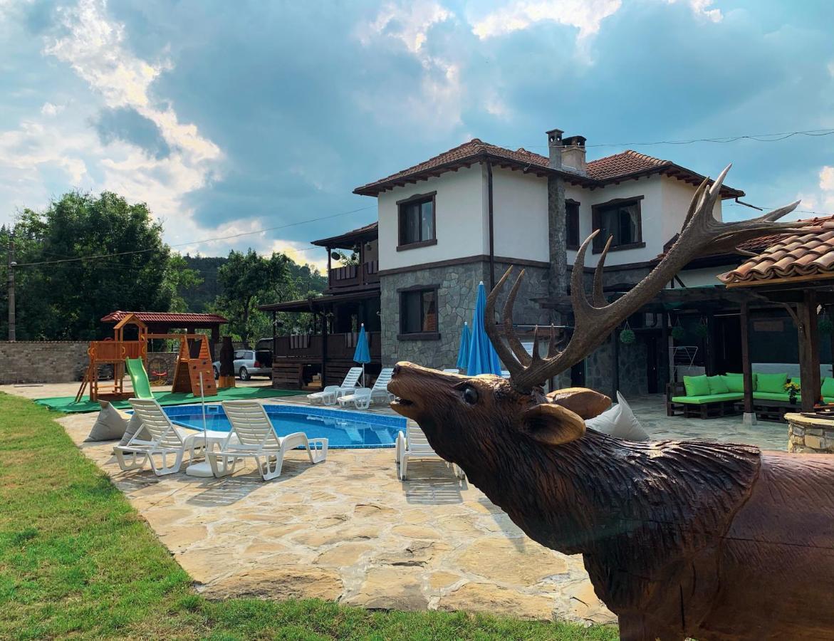 Карамановите Къщи Apriltsi  Exterior foto