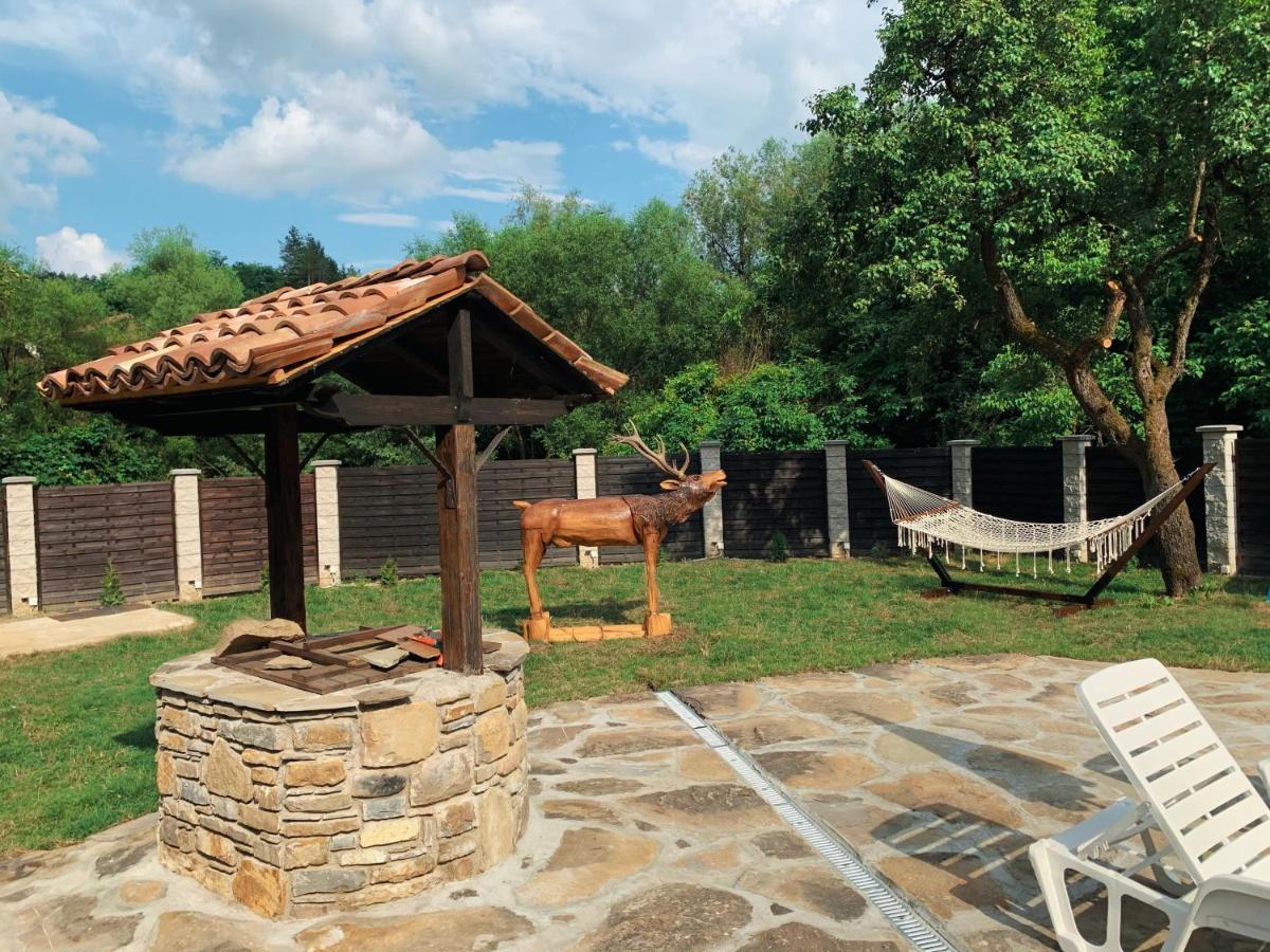 Карамановите Къщи Apriltsi  Exterior foto
