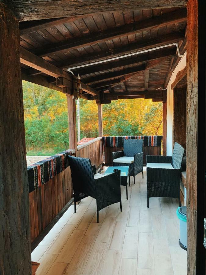 Карамановите Къщи Apriltsi  Exterior foto