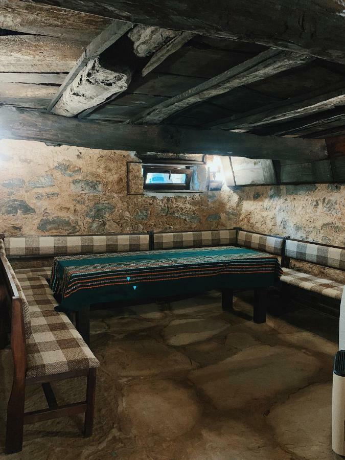 Карамановите Къщи Apriltsi  Exterior foto